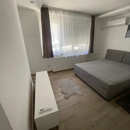 Perla Vracar * Belgrade